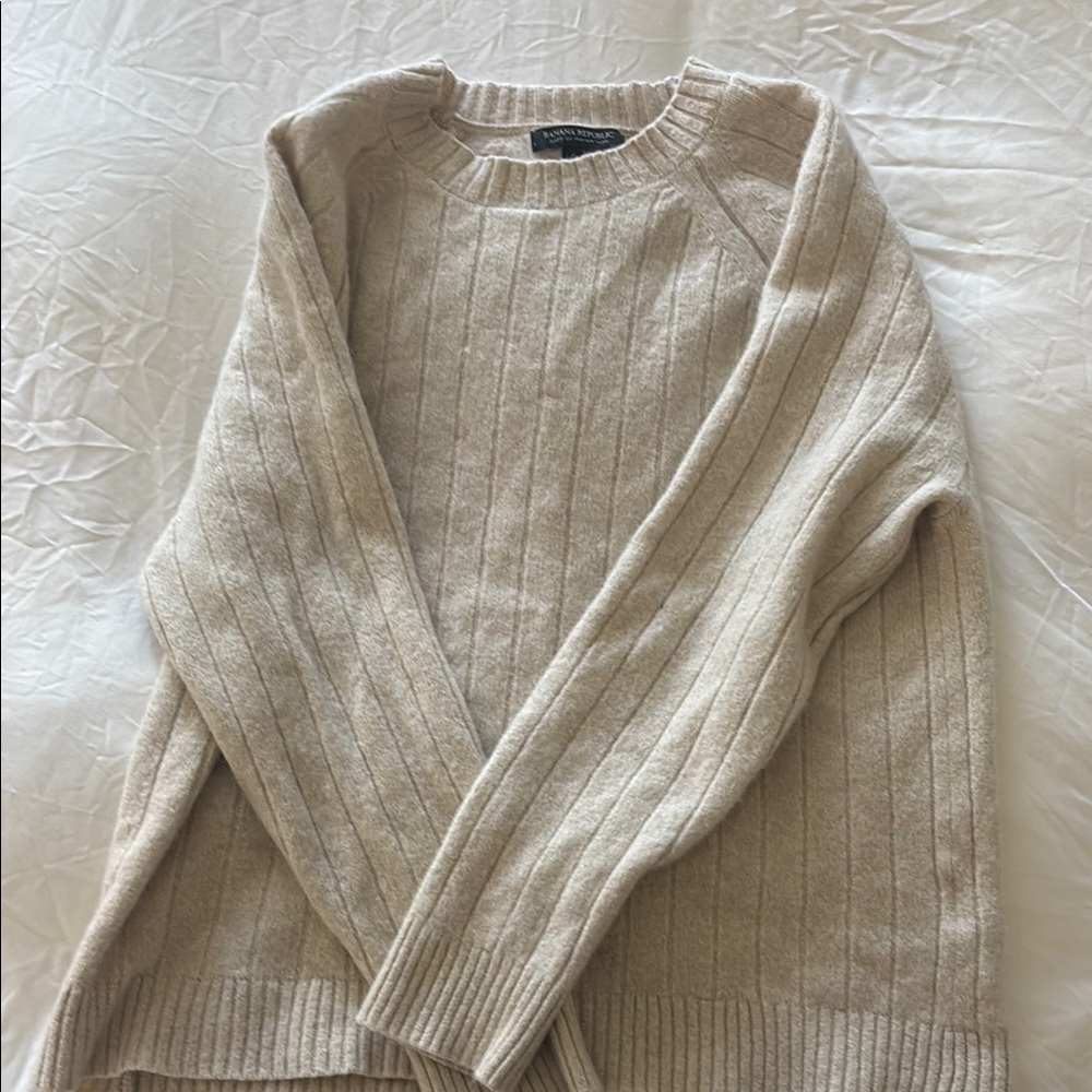 Banana Republic Cream Crewneck Sweater Ribbed Knit